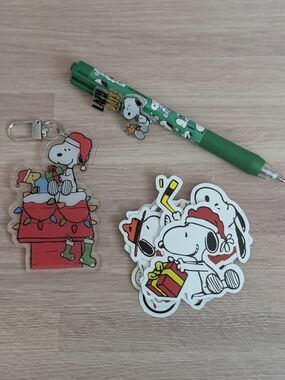 Peanuts Snoopy Bag Charm, Stickers & Pen